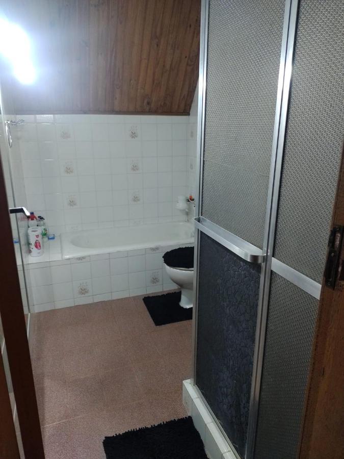 Chalet Confortavel Na Cidade Das Estrelas Santa Maria Madalena Exterior foto